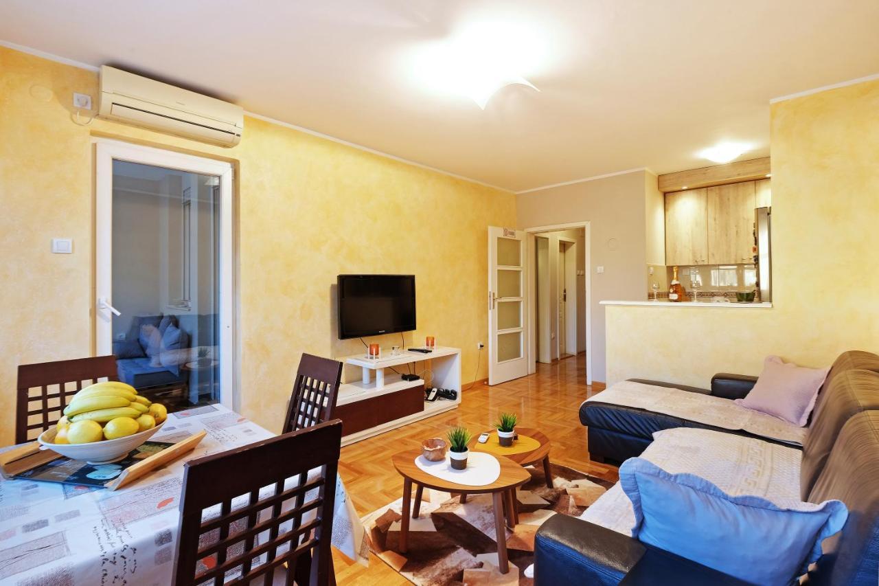 Sky City View Apartment & Big Terrace Belgrad Dış mekan fotoğraf
